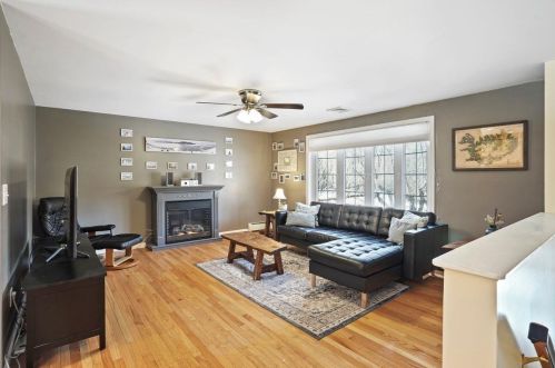 7 Bayou Dr, Raymond NH  03077-2364 exterior