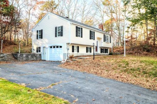 19 Emerald Way, Sandwich, MA 02644-1529