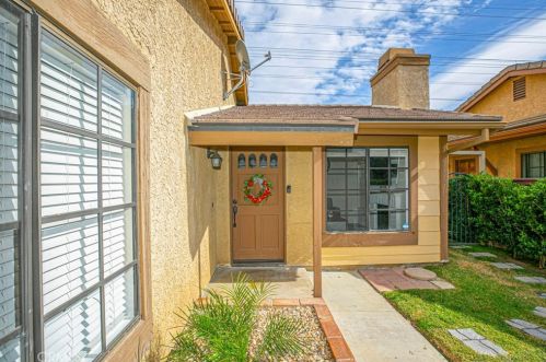25776 Covala Ct, Santa Clarita CA  91355-2262 exterior