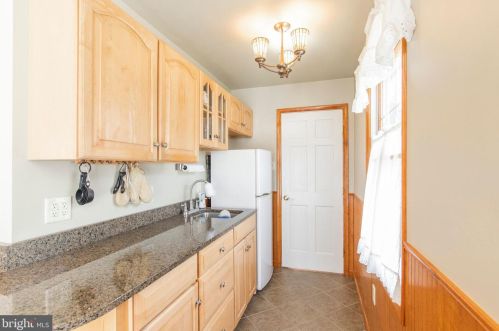 19 Lee Ann Dr, Blenheim NJ  08012-5353 exterior