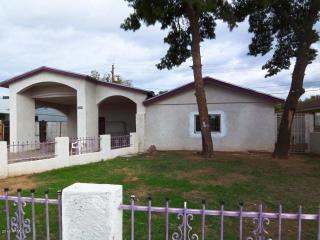 2925 55th Ave, Phoenix, AZ 85031-3301