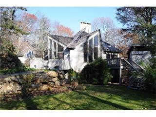 133 Sam Hill Rd, Guilford, CT 06437-2512
