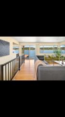 6431 Ripley Ln, Seattle WA  98056-1501 exterior