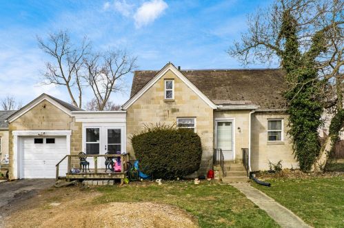 1979 Harrisburg Pike, Darbydale, OH 43123-3702