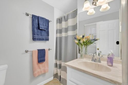 26 Ridge Rd, Southington CT  06489-2437 exterior