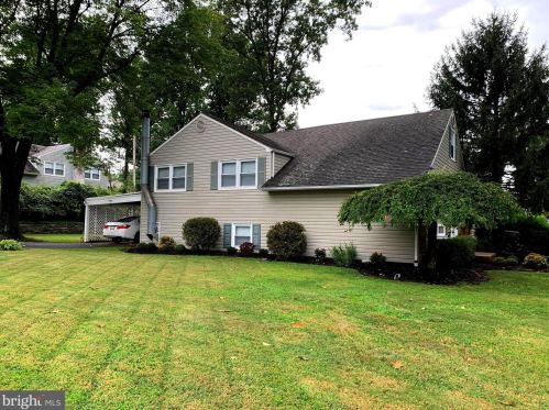 245 Buckboard Rd, Willow Grove PA  19090-1501 exterior
