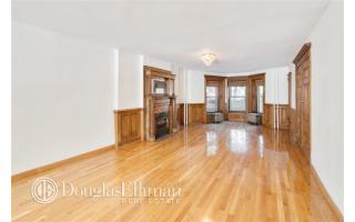 814 Lincoln Pl, Brooklyn NY  11216-4302 exterior
