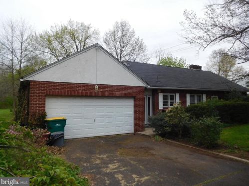 631 Whites Rd, Lansdale, PA 19446-3450