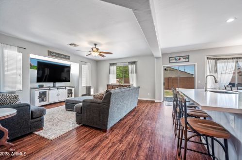 17623 Crocus Dr, Sun City AZ  85388-7747 exterior