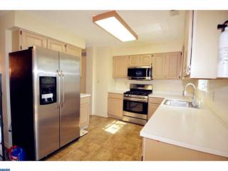 53 Shrewsbury Pl, Princeton NJ  08540-6314 exterior