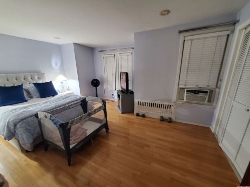 9905 98th St, Jamaica NY  11416-2541 exterior