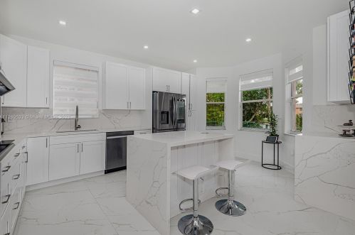 13040 52nd St, Hollywood FL  33027-5453 exterior