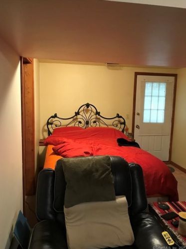 28 Madison St, Plainville CT  06062-1738 exterior