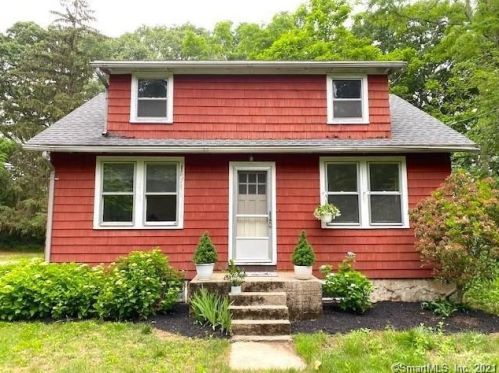 9 River Dr, Gales Ferry CT  06335-1120 exterior