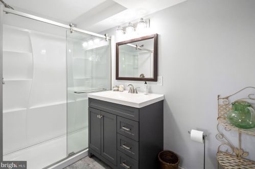 105 Ivy Ln, Glen Mills PA  19342-1319 exterior