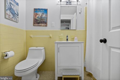 116 Howard St, Riverton NJ  08077-1328 exterior