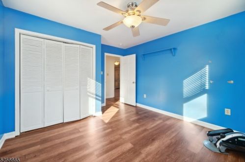 10 Poplar Grove Ter, West Milford NJ  07480-4006 exterior