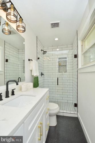 2608 Pioneer Ln, Falls Church VA  22043-3413 exterior