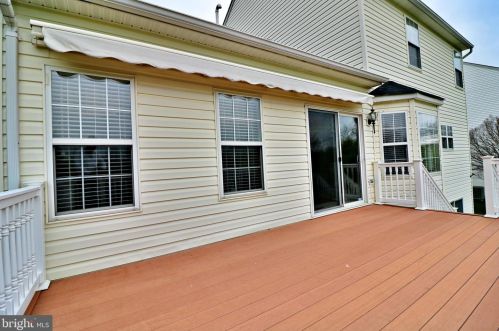 123 Posting Way, Charles Town WV  25414-9327 exterior