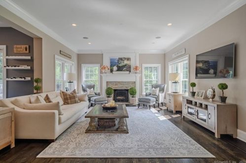 5 Clydesdale Ct, Upper Stepney CT  06468-1368 exterior