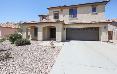 7210 Discovery Dr, Glendale, AZ 85303-3935
