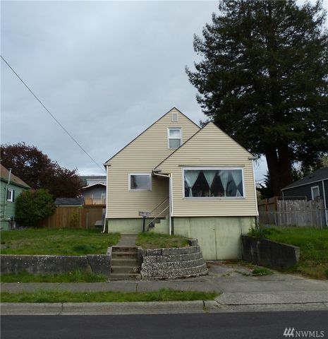 1114 Montgomery Ave, Bremerton, WA 98312-3058
