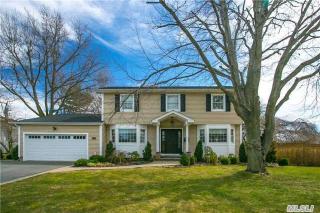 47 Saratoga Dr, Muttontown, NY 11753-1448