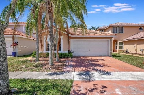 2728 177th Ave, Hollywood FL  33029-5142 exterior