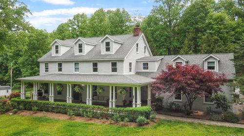 33 West Ln, Lewisboro, NY 10590-1911
