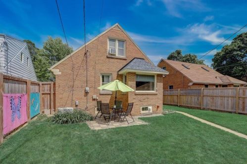 3309 85, Milwaukee WI 53227-4615 exterior