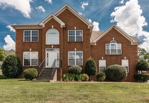 101 Hazelwood Ct, Hendersonville, TN 37075-4890