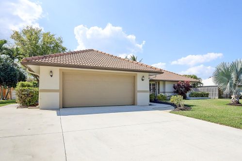 3202 Seaboard Ave, Palm City FL  34990-3107 exterior