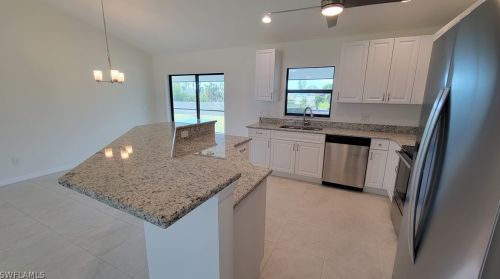 902 11th Pl, Cape Coral FL  33991-2456 exterior