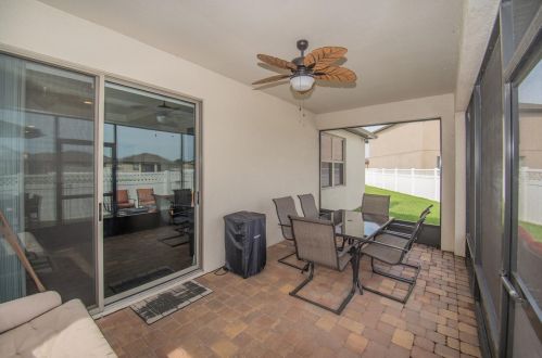 8735 Hinsdale Heights Dr, Polk City FL  33868-6010 exterior