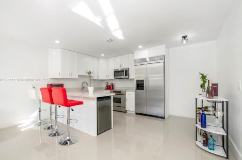 1401 3rd Ave, Dania Beach FL  33004-4214 exterior