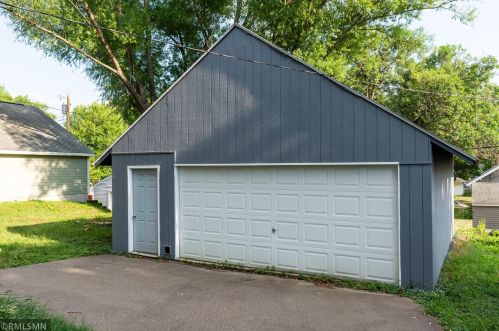 1632 5th St, Saint Paul, MN 55112-6502