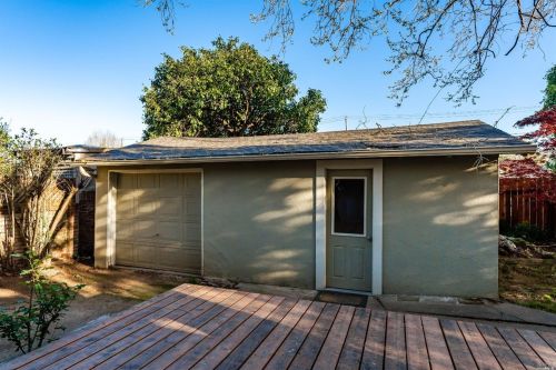 601 Jones St, Ukiah CA  95482-5313 exterior