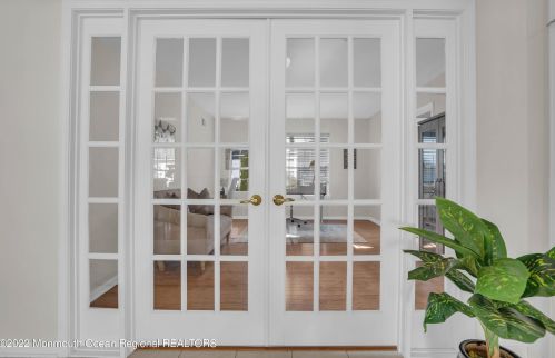 149 Skyline Dr, Lakewood NJ  08701-5737 exterior