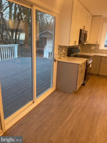 70 Lakeside Dr, Collegeville PA  19426-4109 exterior