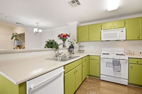 31244 Taylor Ln, Temecula CA  92592-2811 exterior
