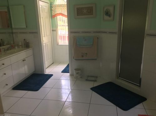 3341 6th Ave, Naples FL  34120-5096 exterior