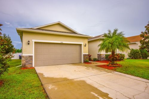1566 Auburn Hills Ct, Tavares, FL 32778-5782