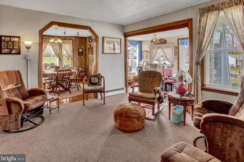 515 Spring Garden St, Carlisle PA  17013-2559 exterior