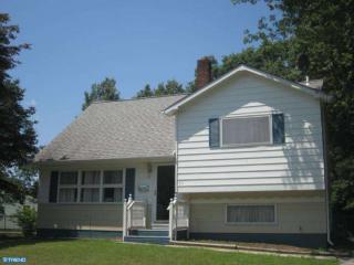 21 Paterson Ave, Pennsville, NJ 08070-2317