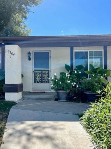 19504 Avenue Of The Oaks, Santa Clarita, CA 91321-1303
