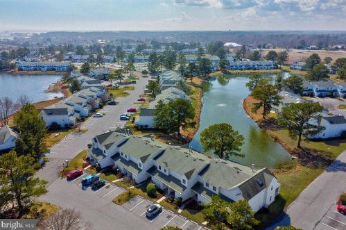 38445 Cardinal Ln, Selbyville, DE 19975-4642