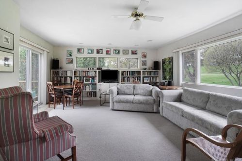 27 Green Hill Rd, North Haven CT  06473-2139 exterior