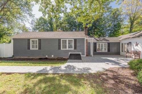 92 Ironworks Hill Rd, Brookfield Center, CT 06804-1227