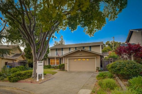 645 Nashua Ct, Sunnyvale, CA 94087-1801