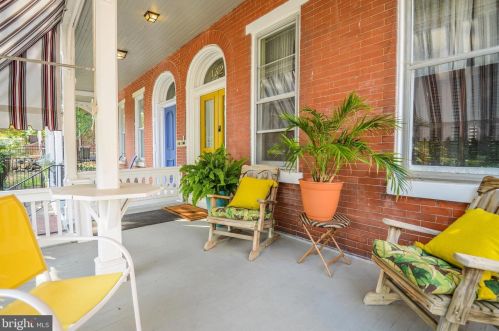 1321 8th St, Wilmington, DE 19806-4609